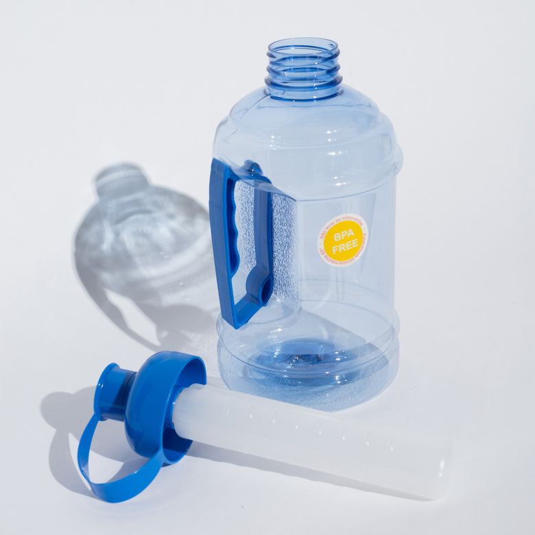 Garrafa Squeeze com Suporte para Gelo Azul 1 Litro SQ047