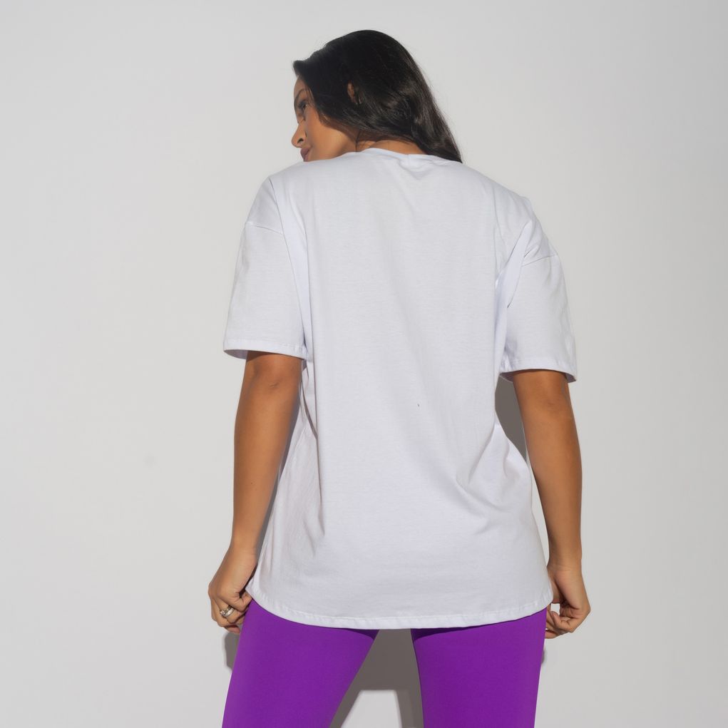 T-Shirt-Fitness-Branca-da-Marie-Andrade-BL535