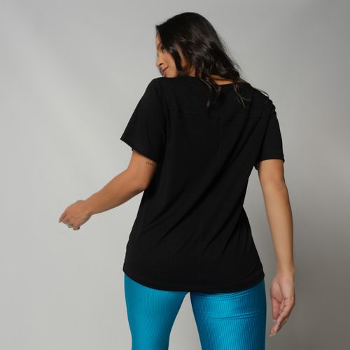 Blusa-Fitness-Preta-Decote-V-So-Reina-Saradas-BL552