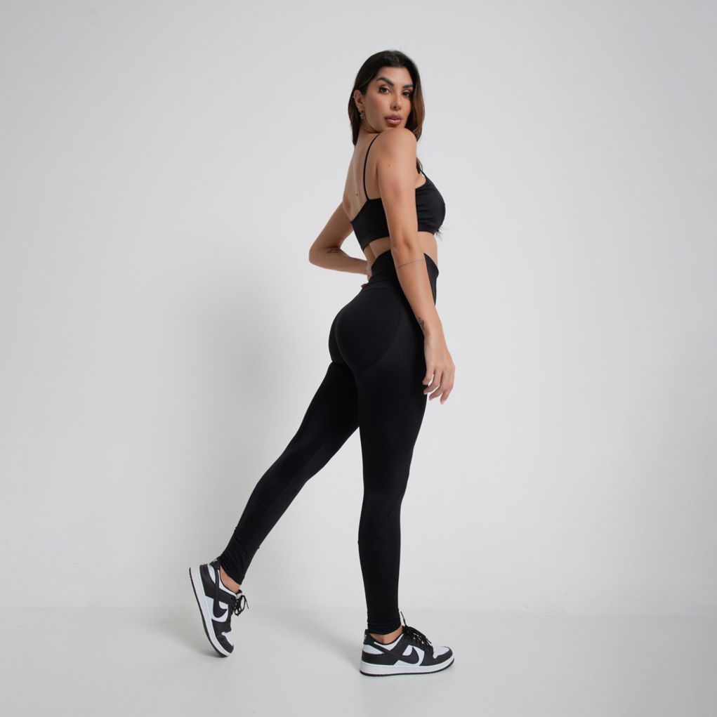 Legging-Fitness-Energy-Preta-com-Recorte